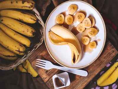 Banana serve in plate