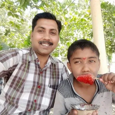 Ashok Kumar with his son
